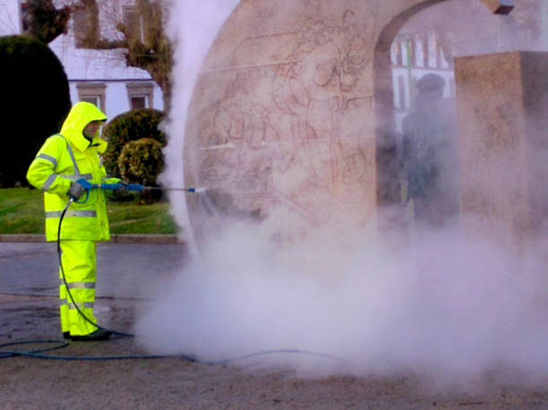Why Choose Our Certified Pressure Washing Experts for Your Project Needs in Freeland, MI?